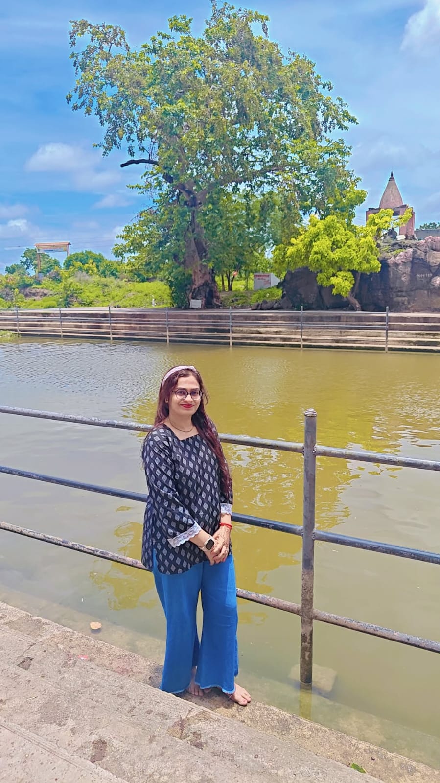 Roshni Deepak Agrawal