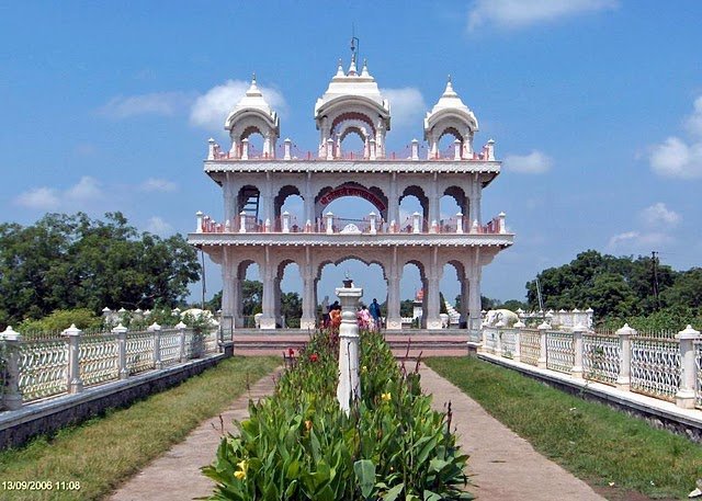 श्री गोमाजी महाराज मंदिर , नागझरी